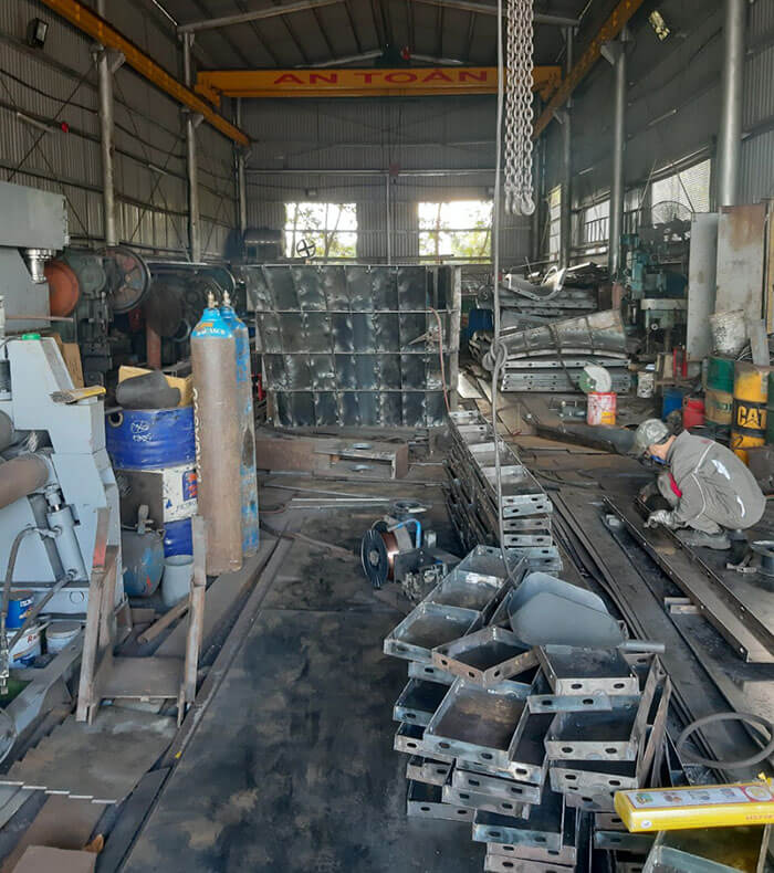 Ván khuôn đổ trụ cầu