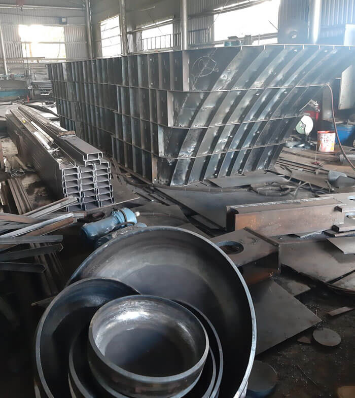 Ván khuôn đổ trụ cầu