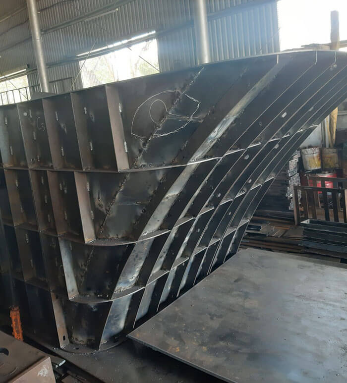 Ván khuôn đổ trụ cầu