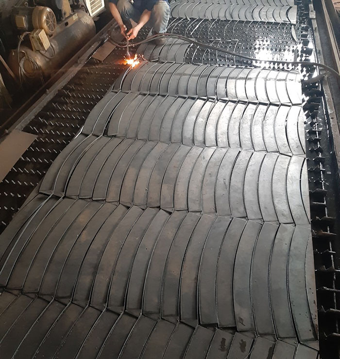 Gia công ván khuôn đổ trụ cầu tại Đà Nẵng